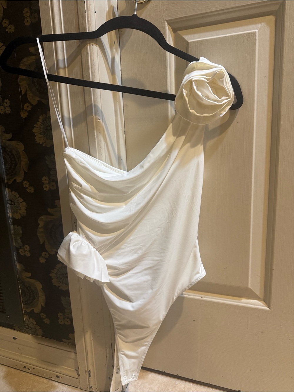 Bardot white bodysuit NWT